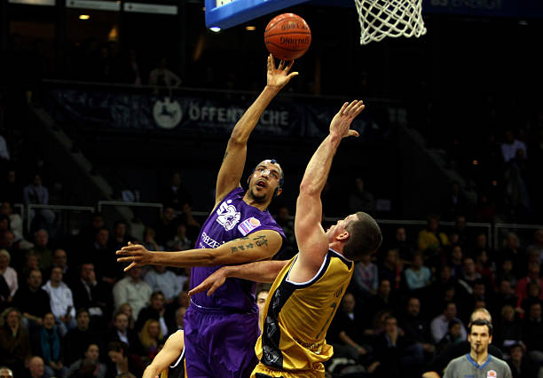 他依然展现 他依然展现