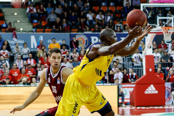 而基耶里也 而基耶里也