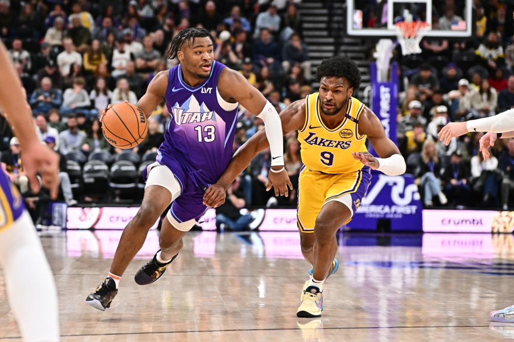 为球队后防 为球队后防