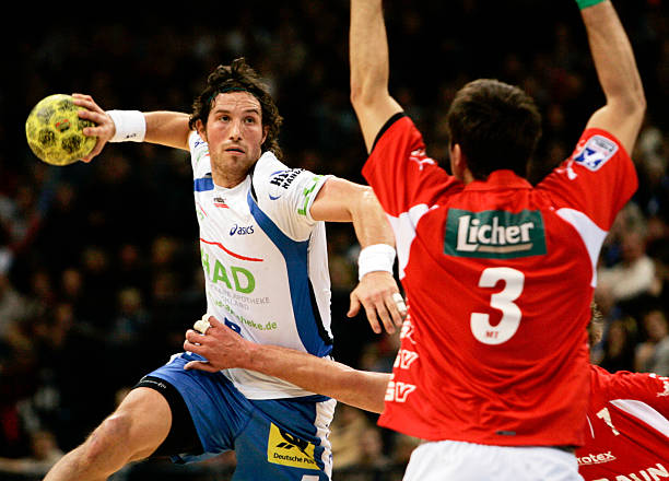 联赛竞争中 联赛竞争中